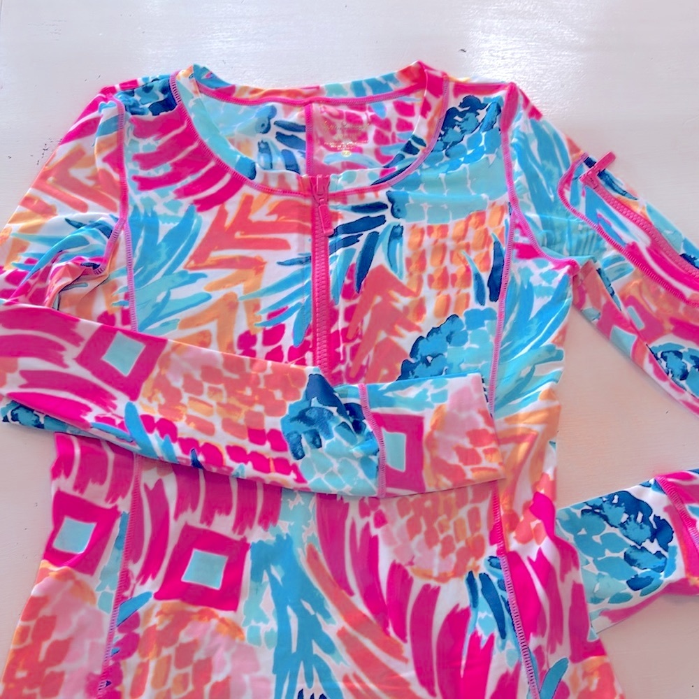 LILLY PULITZER Sunguard Luxletic 1/4 Zip Shirt SPF 50+ Goombay Smashed Top- XS